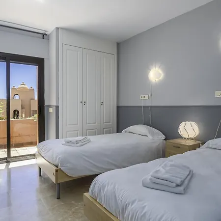 Apartamento 2311-modern With Sea And Pool Views