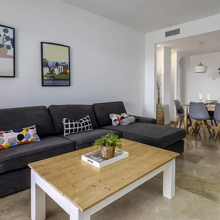 Apartamento 2311-modern With Sea And Pool Views *
